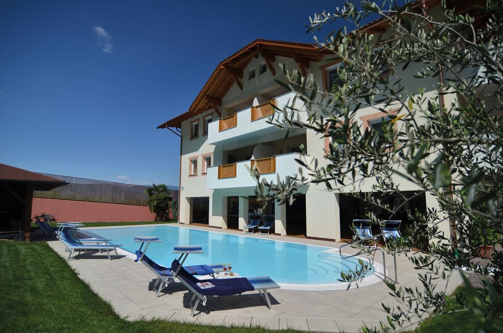 Garni Hotel Peterlinhof Кальдаро Экстерьер фото